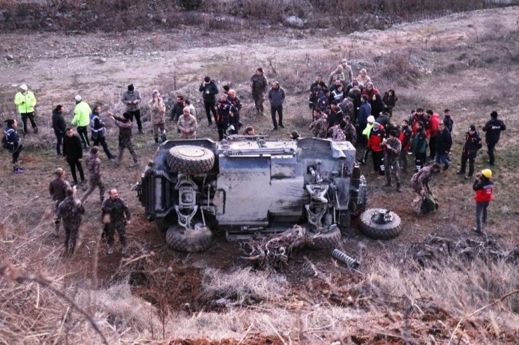 Cumhurbaşkanı Erdoğan’ın ziyareti öncesi polis zırhlı aracı kaza yaptı: 5 yaralı