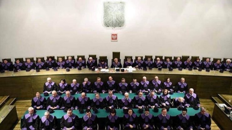 Polonya’da yargıda kaos patlak verdi