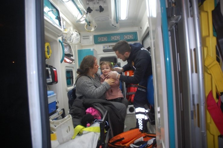 Rize’de 3 araç birbirine girdi: 1 ölü, 8 yaralı
