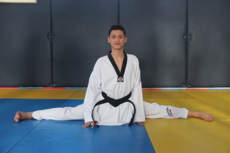 Erzurumlu taekwondocuların başarısı gururlandırdı
