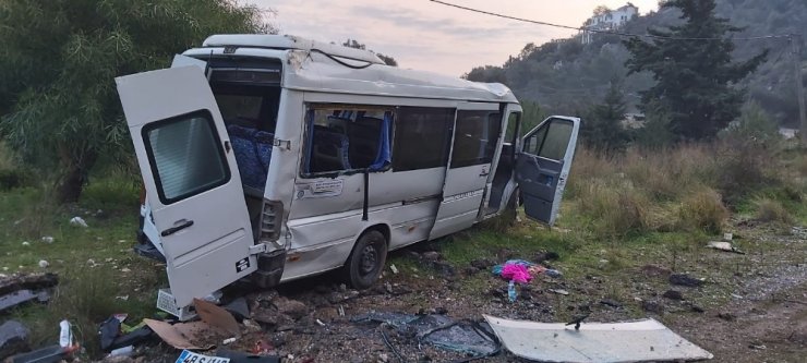 İşçi servisi takla attı: 11 yaralı