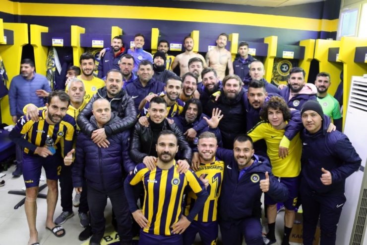 Başakspor farklı kazandı