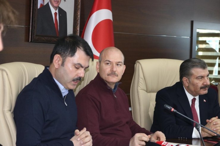 Elazığ’daki depremden etkilenen Diyarbakır’da 3 bina yıkıldı