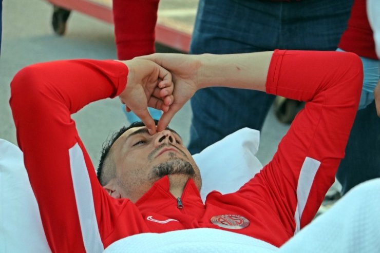 Jahovic, helikopterle Antalya’ya getirildi