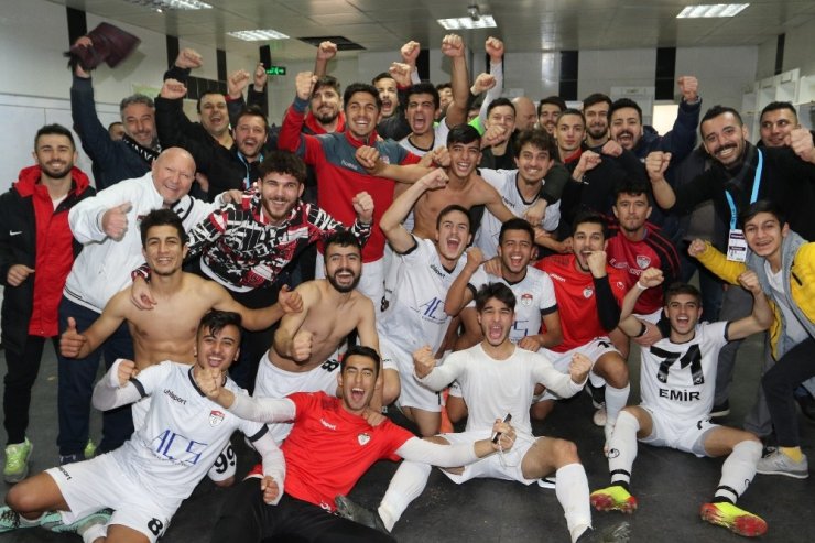 Manisaspor 25 hafta sonra sahadan galibiyetle ayrıldı