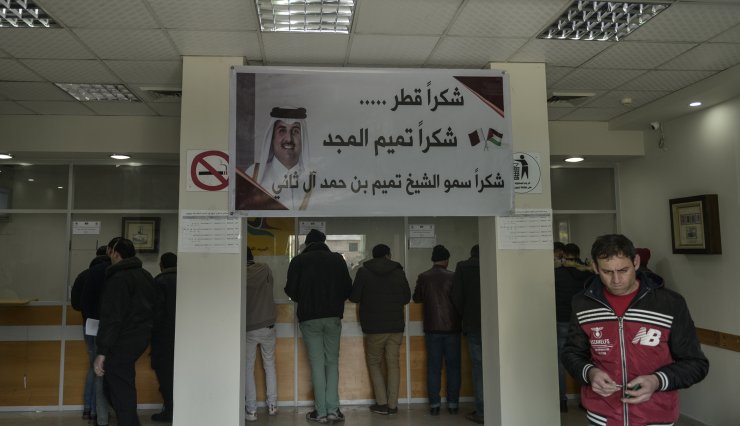 Katar'dan Gazze'deki 70 bin aileye nakdi yardım