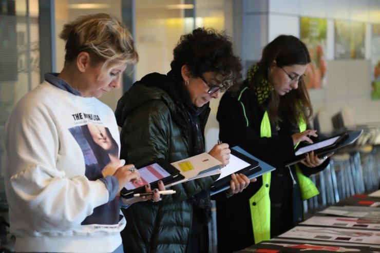 Genç modacılar tasarımlarıyla yarıştı