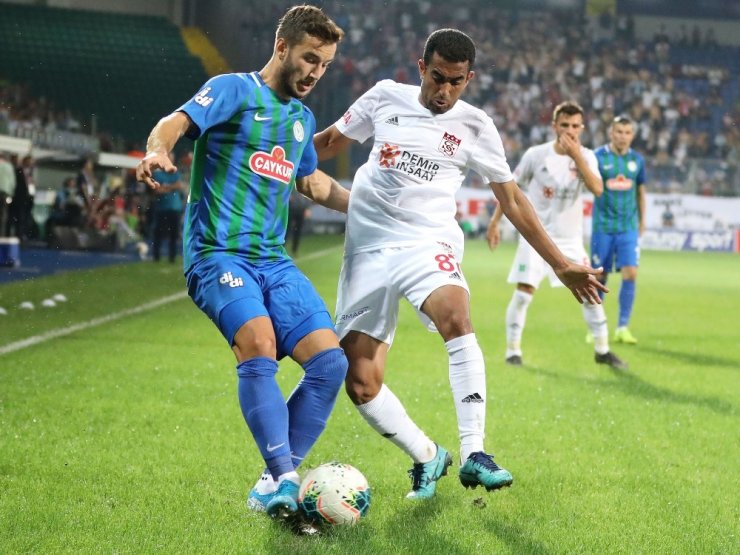 Sivasspor ile Çaykur Rizespor 16. randevuda