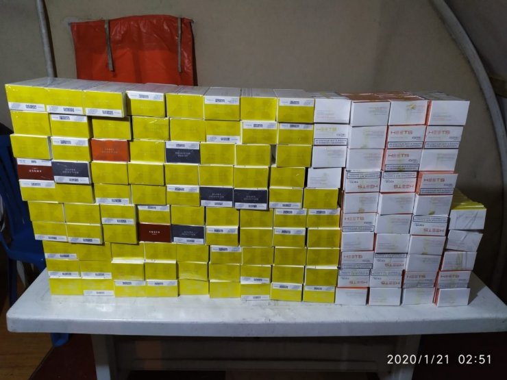 "Bavulda domates var" dedi, elektronik sigara çıktı