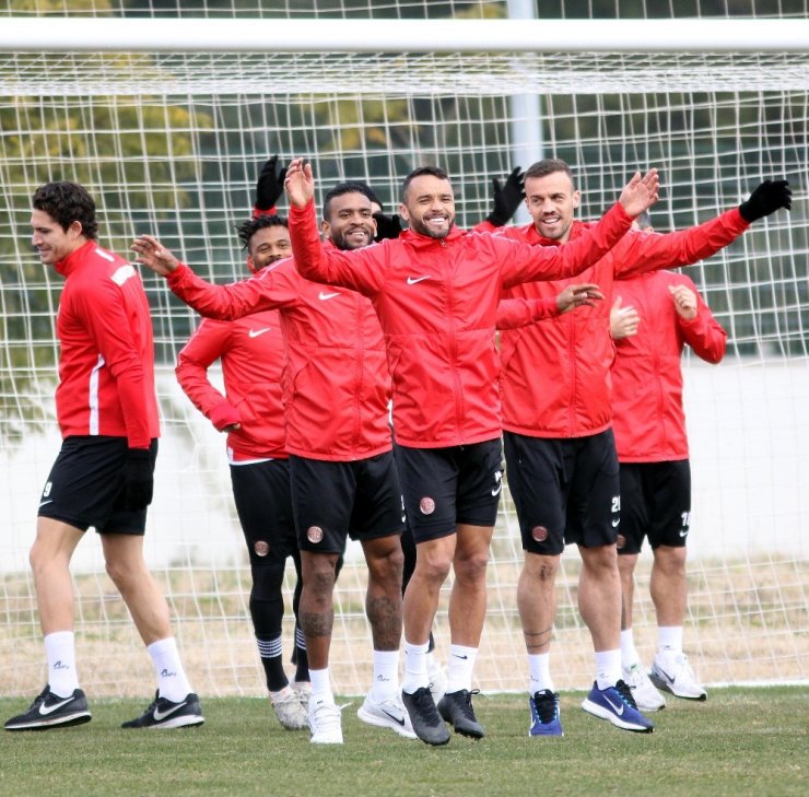 Antalyaspor’da İH Konyaspor hazırlıkları