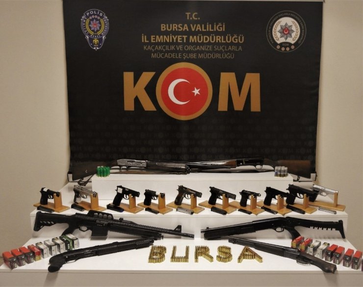 Bursa’da silah tacirlerine operasyon: 10 tutuklu