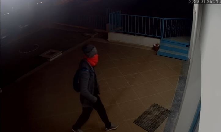 Silah ve bıçakla market çalışanlarını gasp eden zanlı tutuklandı