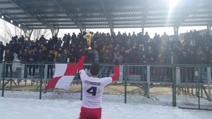 Çavdarhisarspor şampiyonluk kupasını aldı