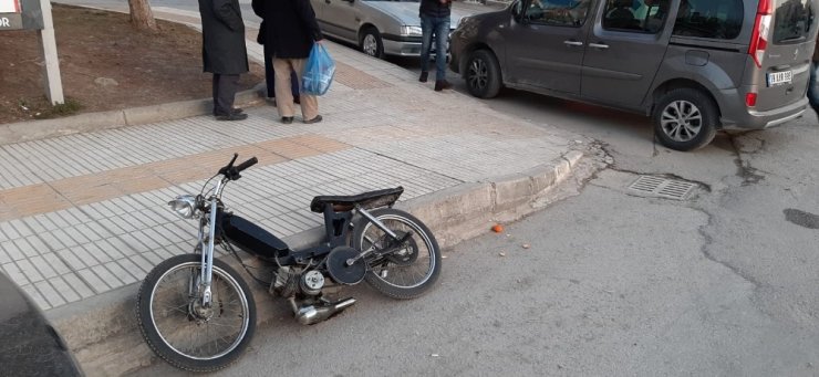 Motosiklette silahlı saldırıya uğrayan genç yaralandı