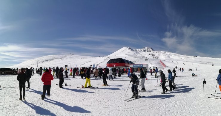 Erciyes hafta sonunda 120 bin kişiyi ağırladı