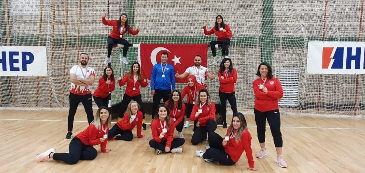 Hokey kadınlar A Milli takımı Avrupa ikincisi