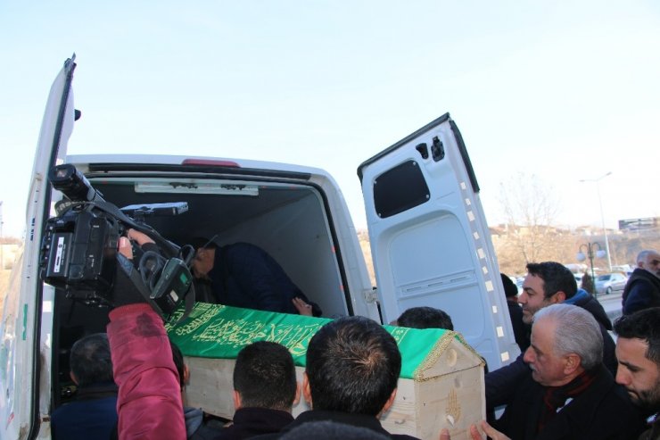 Kendini çocukları için siper ederek can veren Aslan Cenkiz son yolculuğuna uğurlandı