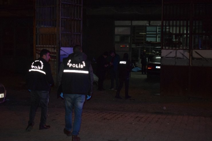 Malatya’da bir kişi iş yerinde ölü bulundu