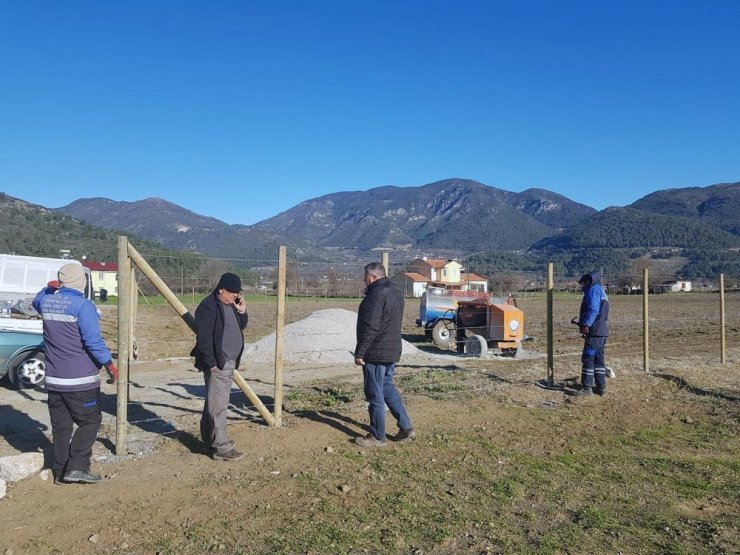 Büyükşehir ve Fethiye Belediyesinden Üreticiye ‘Üzüm bağı’ desteği