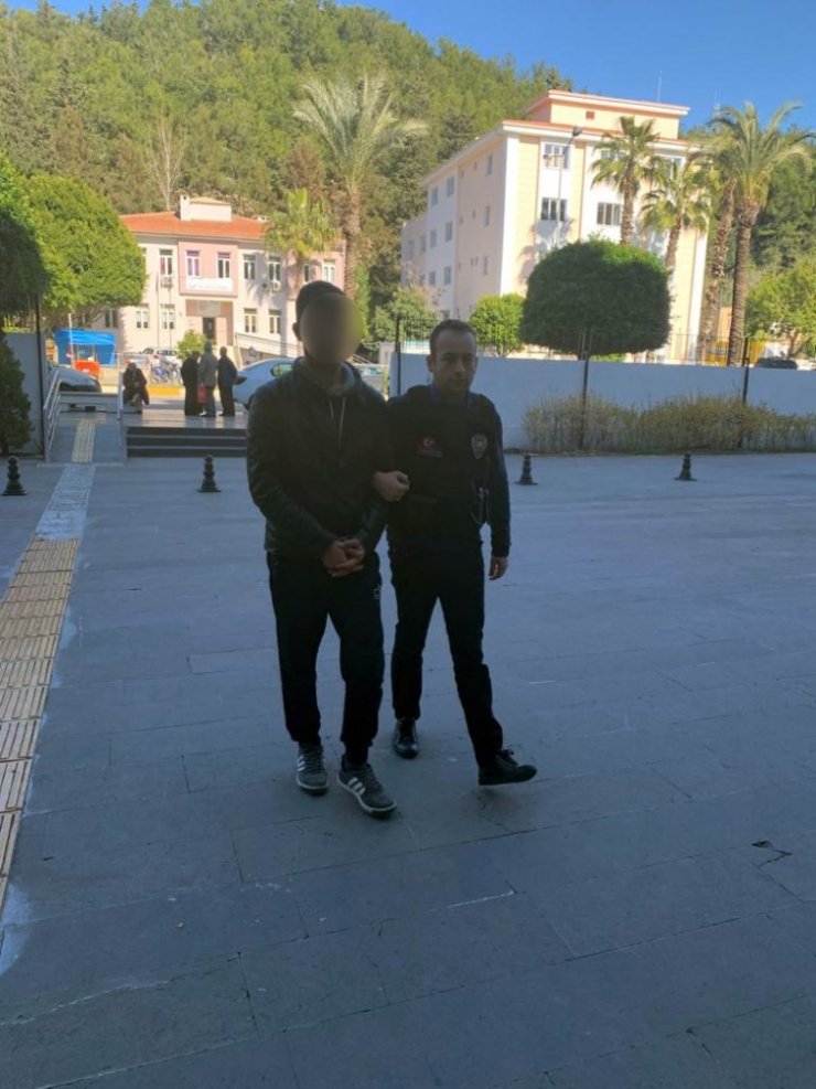 Narkotim ekiplerinin şüphesi uyuşturucu tacirini yakalattı