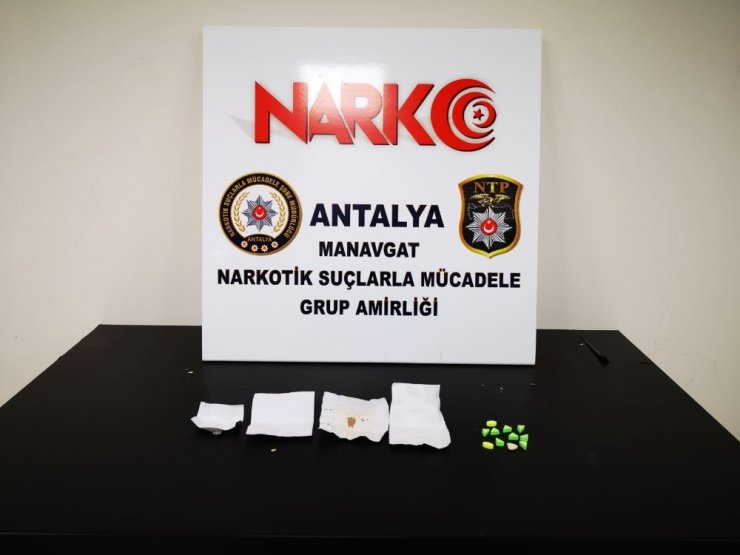 Narkotim ekiplerinin şüphesi uyuşturucu tacirini yakalattı