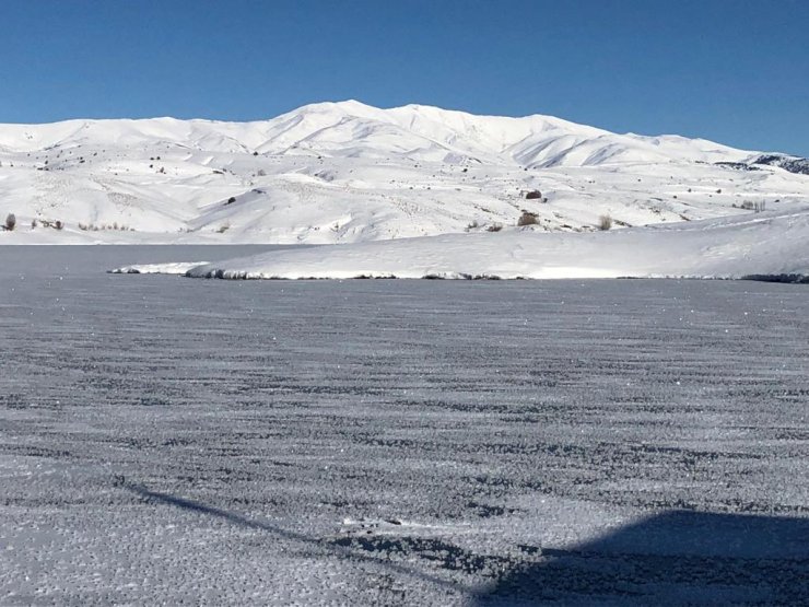 Sivas'ta kar nedeniyle 22 köy ile ulaşım sağlanamıyor