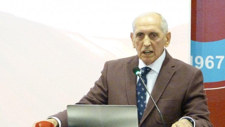 Özkan Sümer: "Bir karmaşa, bir kaos içerisinde futbolu yürütmeye çalışıyoruz"