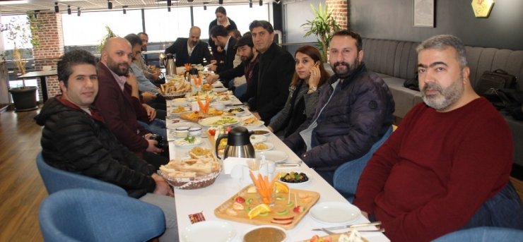 Faruk Güllüoğlu Baklavanın yetkilileri basınla bir araya geldi