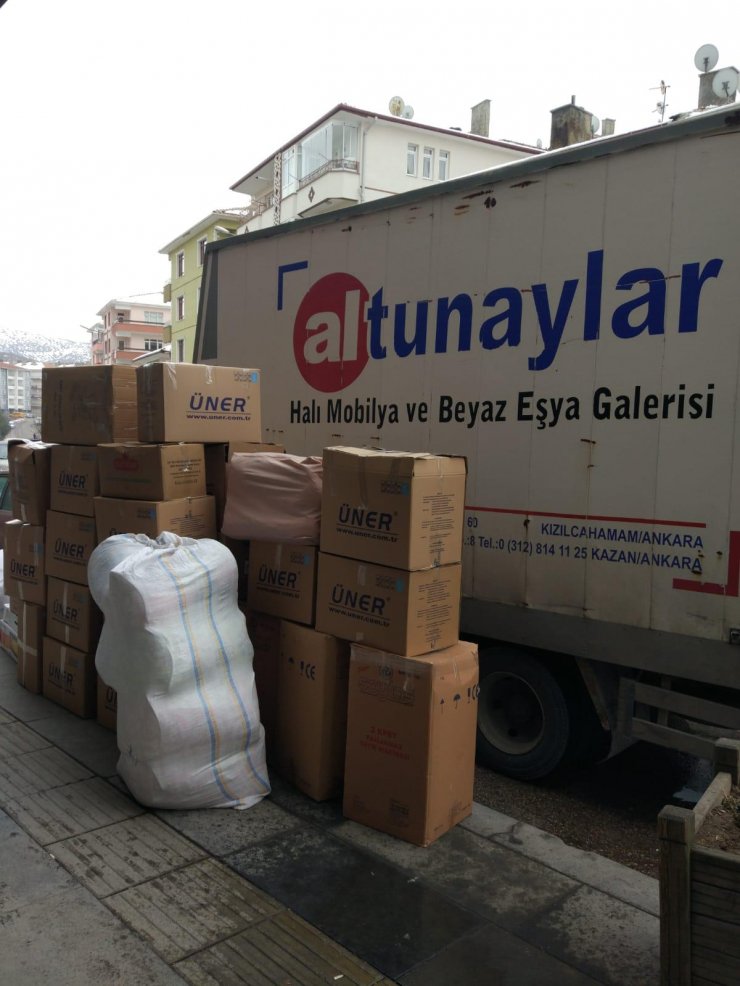 AK Parti Kızılcahamam İlçe Başkanlığından depremzedelere yardım