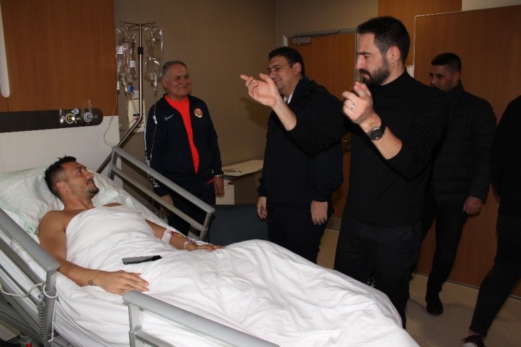 Adis Jahovic ameliyat edildi
