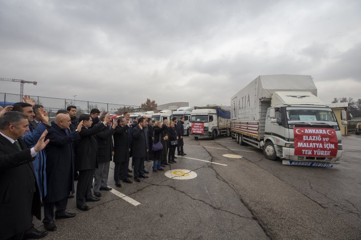 Başkentten depremzedelere 15 tır yardım malzemesi gönderildi