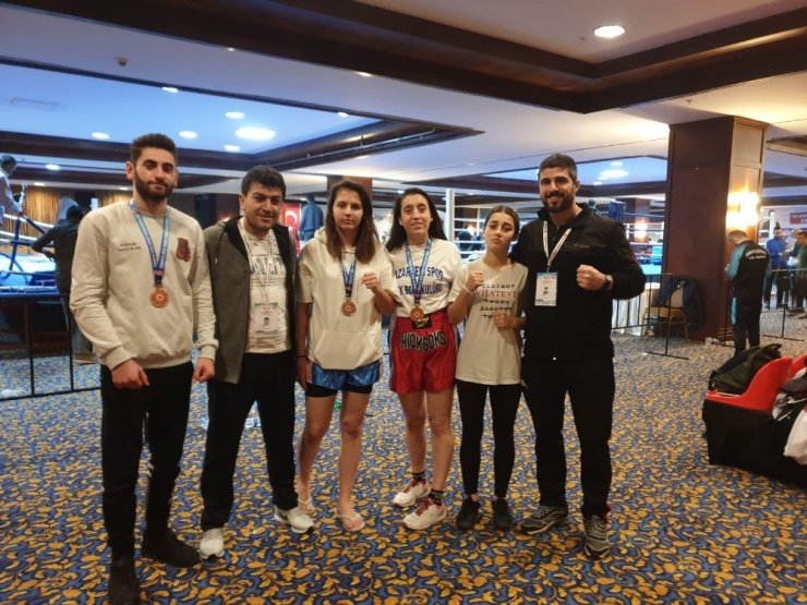 Bilecikli kick boksçu Türkiye şampiyonu oldu