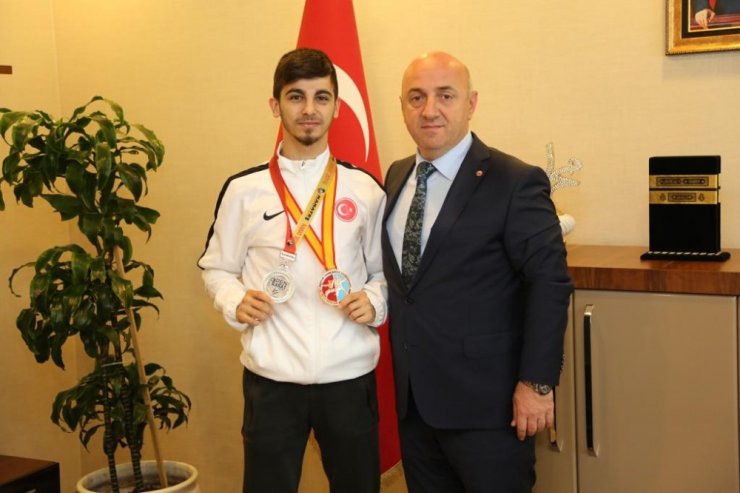 Şamdan olimpiyat yolunda bir engeli daha aştı