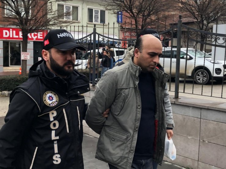 Oyun hamuruna gizlenmiş uyuşturucu madde