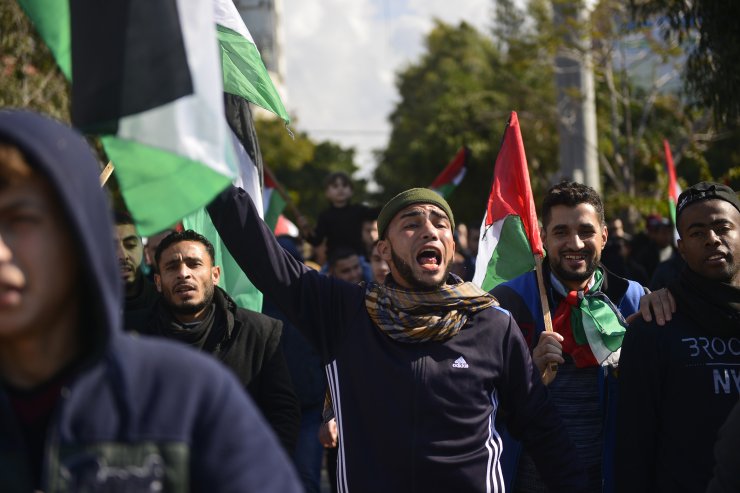 Gazzeliler, ABD'nin sözde barış planını protesto etti