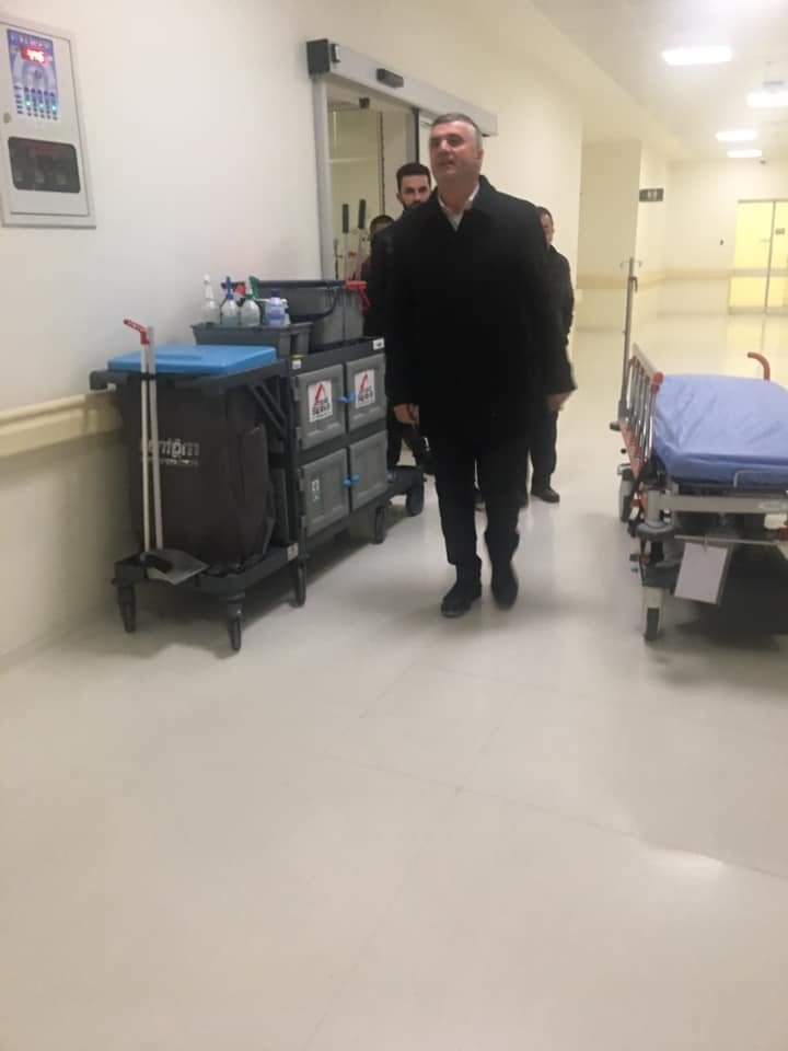 AK Parti’li Başkan ve MHP Üst Kurul Delegesinin bulunduğu araç takla attı: 3 yaralı