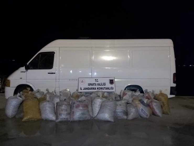 Isparta’daki kaçak 1 ton 250 kilogramlık kerevit avına 10 bin 788 lira ceza kesildi