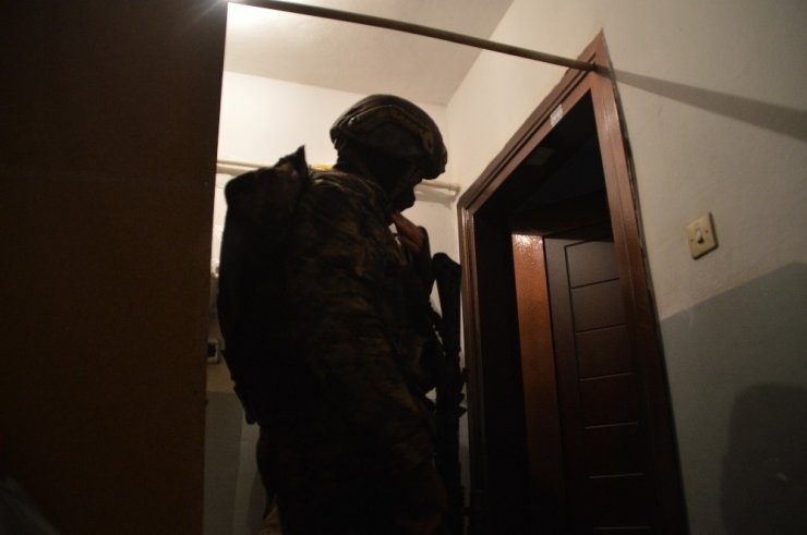 İstanbul’da torbacılara yönelik narkotik operasyonu gerçekleştirildi