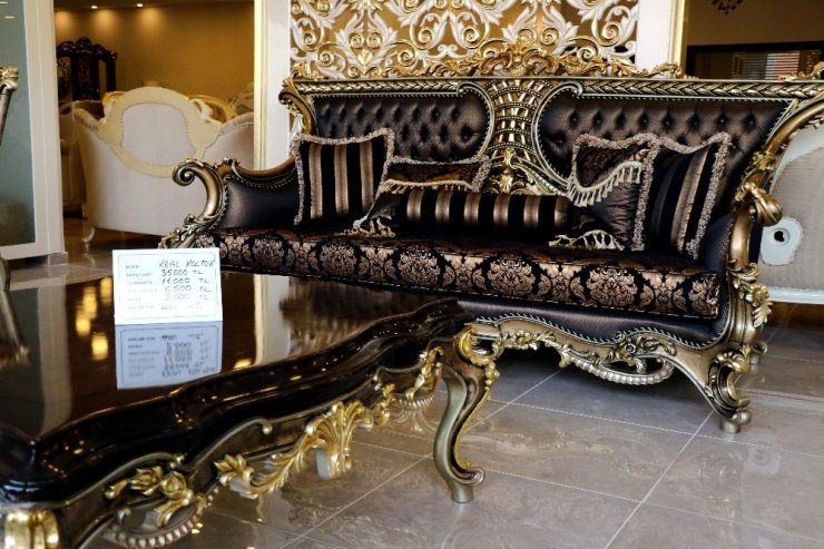 Kral ve prenslerin mobilyaları Adana’dan