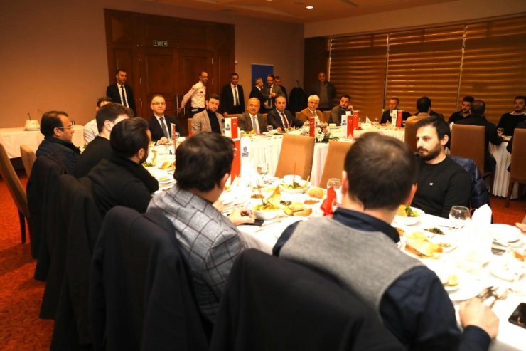 Hilmi Güler’den genç iş adamlarına destek