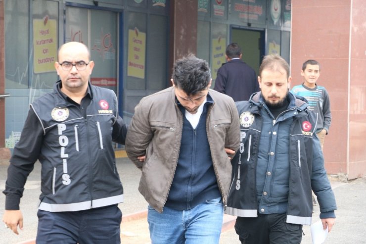 FETÖ’den ihraç edildi uyuşturucu satarken yakalandı