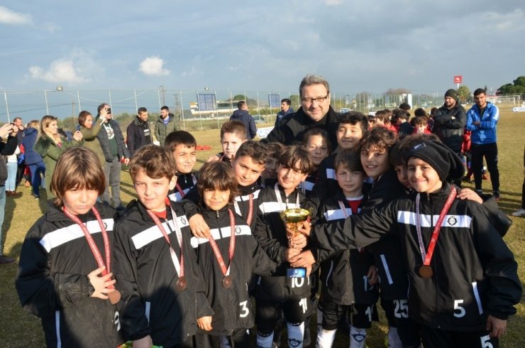 U10’da Şampiyon Göztepe
