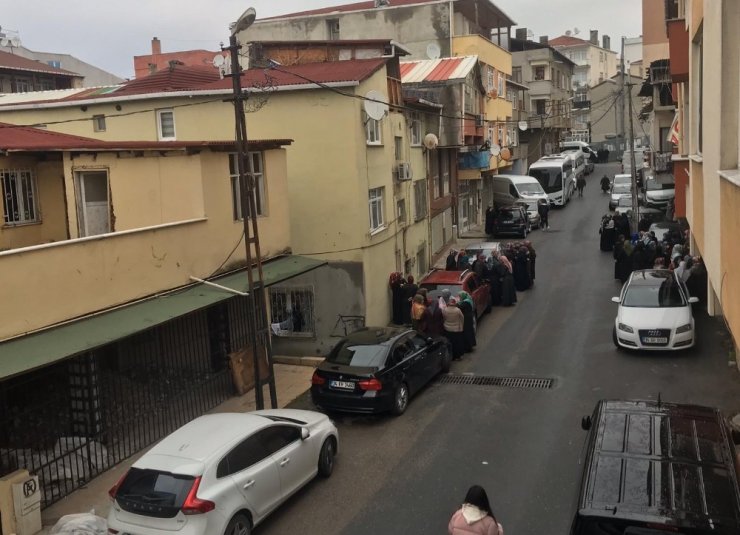 Üniversite öğrencisi genç, madde bağımlısı amcasını defalarca bıçaklayarak öldürdü