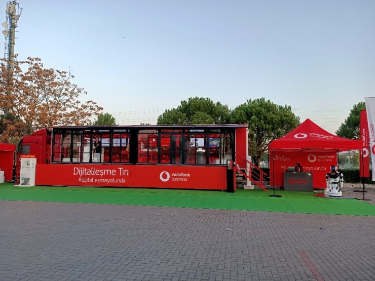 Vodafone Business Dijitalleşme Tırı Türkiye turunu tamamladı