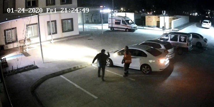 Kendi hayatlarını hiçe sayıp başkalarının hayatlarını kurtarmaya devam ettiler