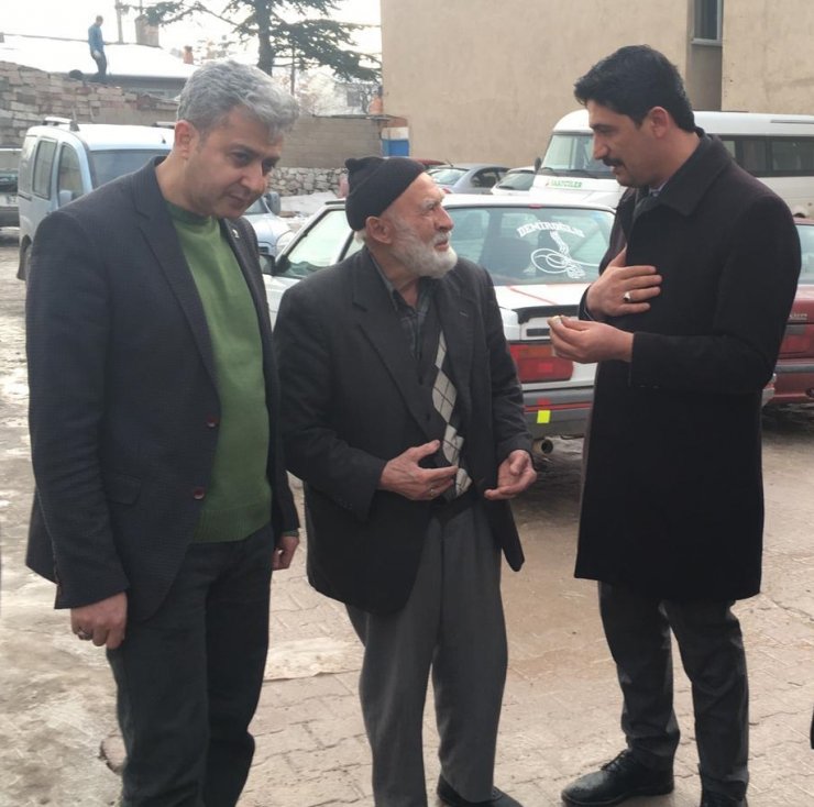 Bakan Soylu'ya, depremzedeler için bağışlanan yüzük teslim edildi