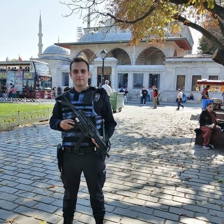 Evinde başından vurulan polis memuru Bursa’da defnedilecek