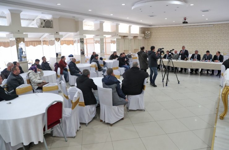 İş sahibi olan engellilerin sevinç göz yaşları