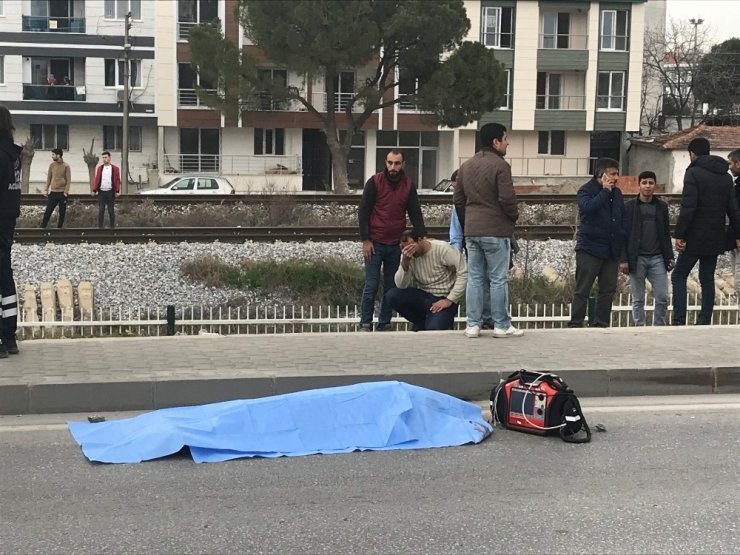 Otomobilin çarptığı 14 yaşındaki çocuk hayatını kaybetti