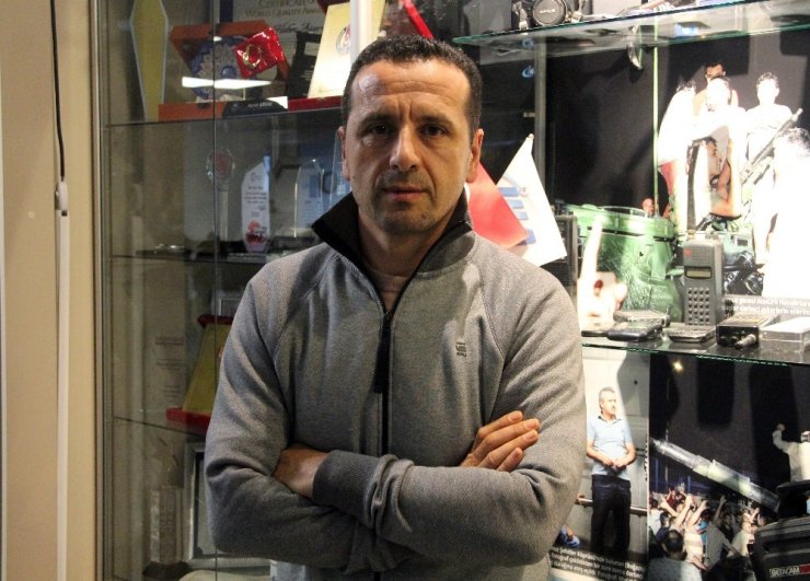 Saffet Akyüz: "Beşiktaş’a Sergen Yalçın da gelse başarılı olamaz!"